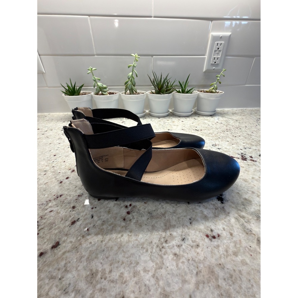Dream Pairs Black Elastic Strap Flats Size 7 Comfort Ballet